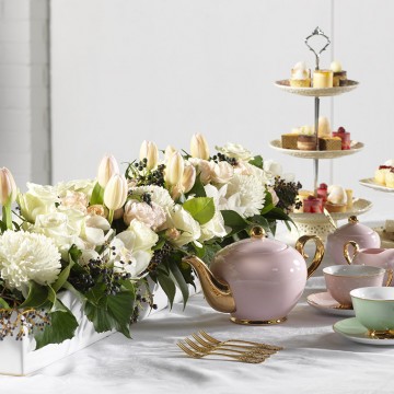 Floral tea decoration and table setting