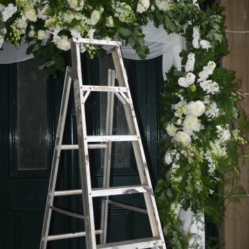 Wedding flower prepartion