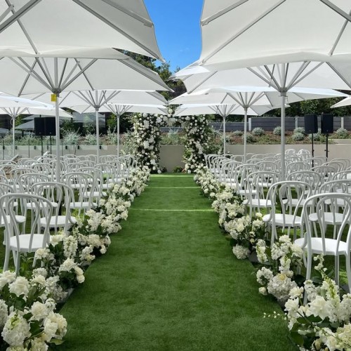 Sorrento tennis court wedding