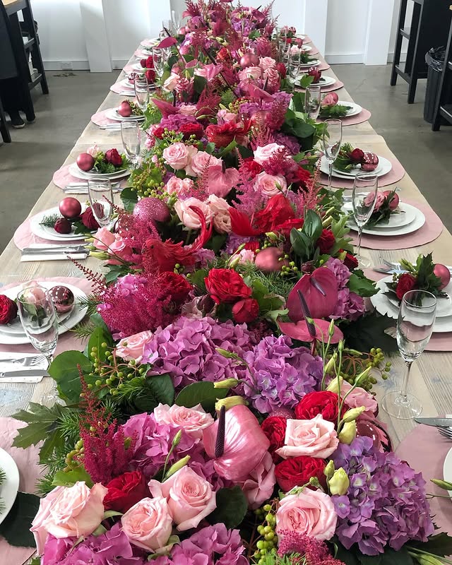 St Colombas table setting