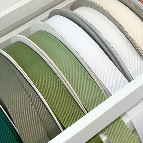 We love a bit of grosgrain ribbon