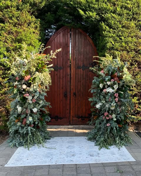 Wedding flowers at Stones of the Yarra Valley
